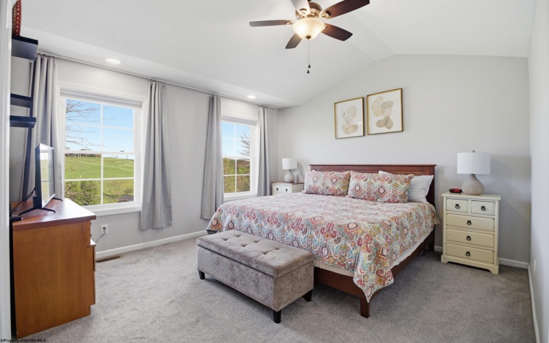 6 Misty Lane, Fairmont, West Virginia 26554, 3 Bedrooms Bedrooms, 9 Rooms Rooms,2 BathroomsBathrooms,Single Family Attached,For Sale,Misty,10164337