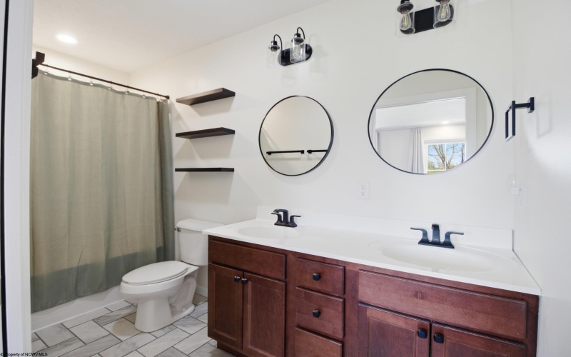 6 Misty Lane, Fairmont, West Virginia 26554, 3 Bedrooms Bedrooms, 9 Rooms Rooms,2 BathroomsBathrooms,Single Family Attached,For Sale,Misty,10164337