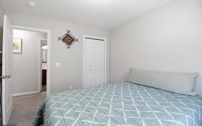 6 Misty Lane, Fairmont, West Virginia 26554, 3 Bedrooms Bedrooms, 9 Rooms Rooms,2 BathroomsBathrooms,Single Family Attached,For Sale,Misty,10164337