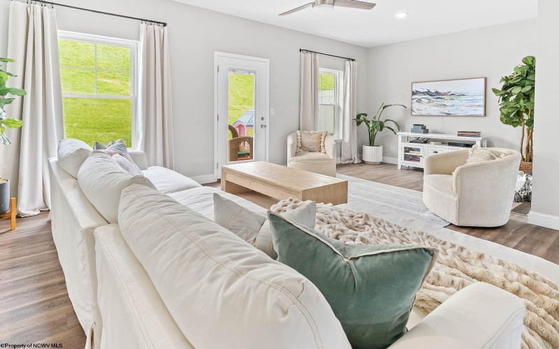 2060 Mountain Ash Lane, Morgantown, West Virginia 26501, 3 Bedrooms Bedrooms, 7 Rooms Rooms,2 BathroomsBathrooms,Single Family Attached,For Sale,Mountain Ash,10164309