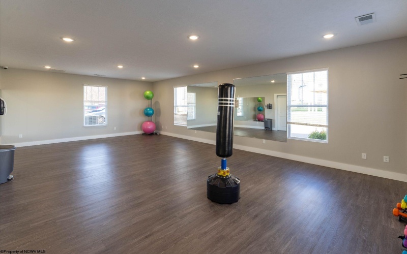 2060 Mountain Ash Lane, Morgantown, West Virginia 26501, 3 Bedrooms Bedrooms, 7 Rooms Rooms,2 BathroomsBathrooms,Single Family Attached,For Sale,Mountain Ash,10164309