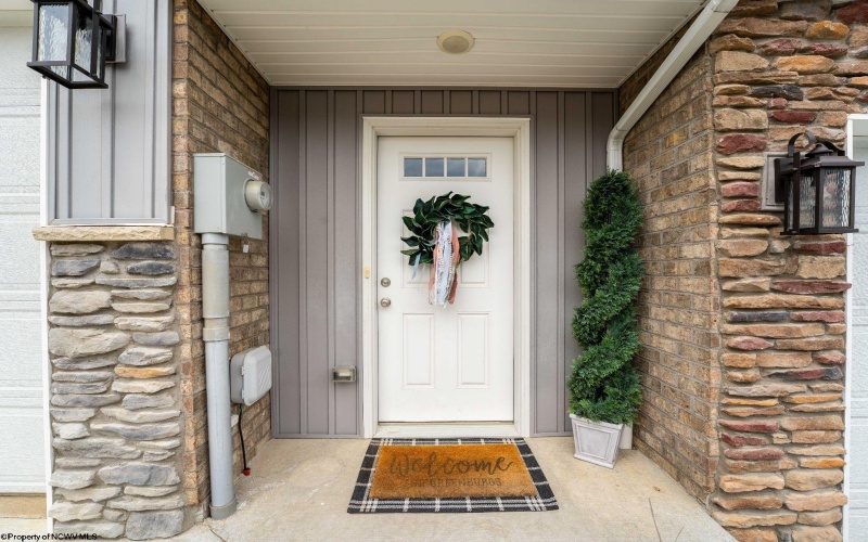 2060 Mountain Ash Lane, Morgantown, West Virginia 26501, 3 Bedrooms Bedrooms, 7 Rooms Rooms,2 BathroomsBathrooms,Single Family Attached,For Sale,Mountain Ash,10164309