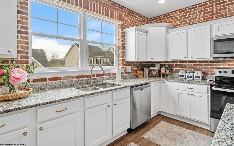 2060 Mountain Ash Lane, Morgantown, West Virginia 26501, 3 Bedrooms Bedrooms, 7 Rooms Rooms,2 BathroomsBathrooms,Single Family Attached,For Sale,Mountain Ash,10164309