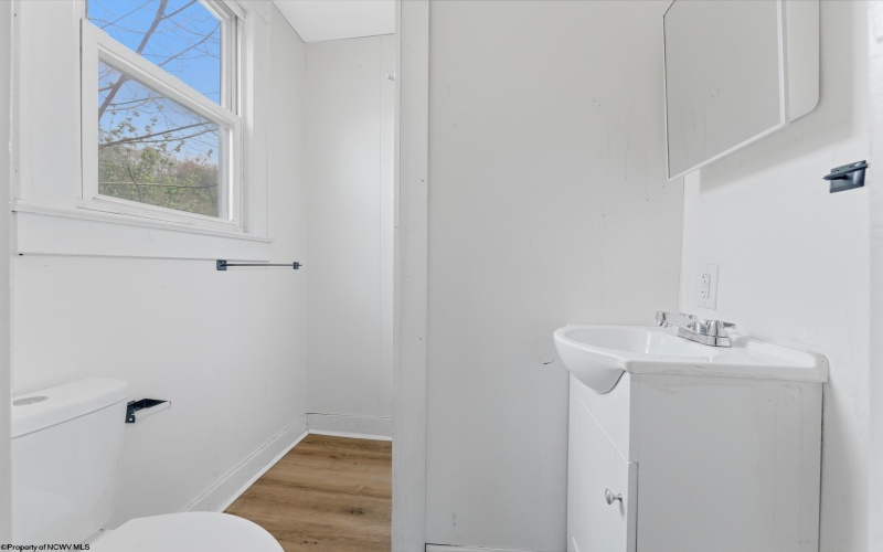 595 Brockway Avenue, Morgantown, West Virginia 26501, ,Multi-unit/income,For Sale,Brockway,10164307