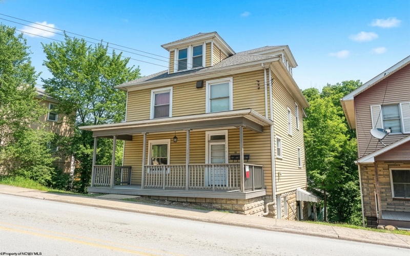 595 Brockway Avenue, Morgantown, West Virginia 26501, ,Multi-unit/income,For Sale,Brockway,10164307