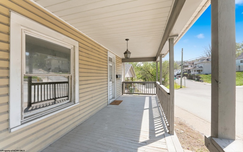 595 Brockway Avenue, Morgantown, West Virginia 26501, ,Multi-unit/income,For Sale,Brockway,10164307