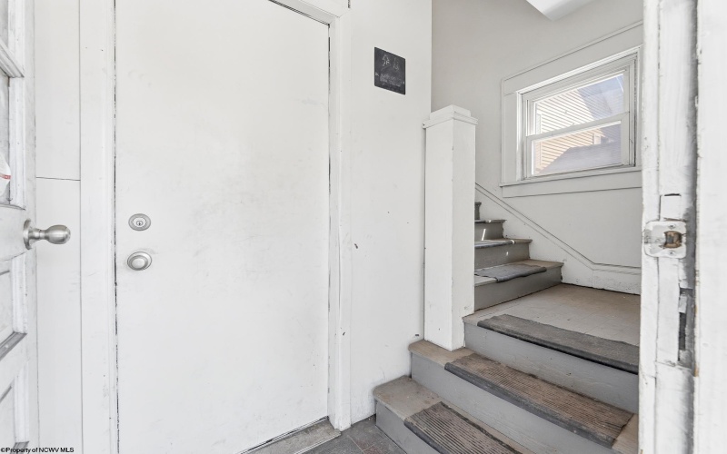 595 Brockway Avenue, Morgantown, West Virginia 26501, ,Multi-unit/income,For Sale,Brockway,10164307