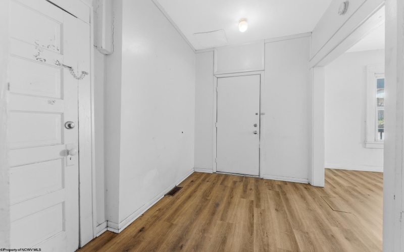 595 Brockway Avenue, Morgantown, West Virginia 26501, ,Multi-unit/income,For Sale,Brockway,10164307