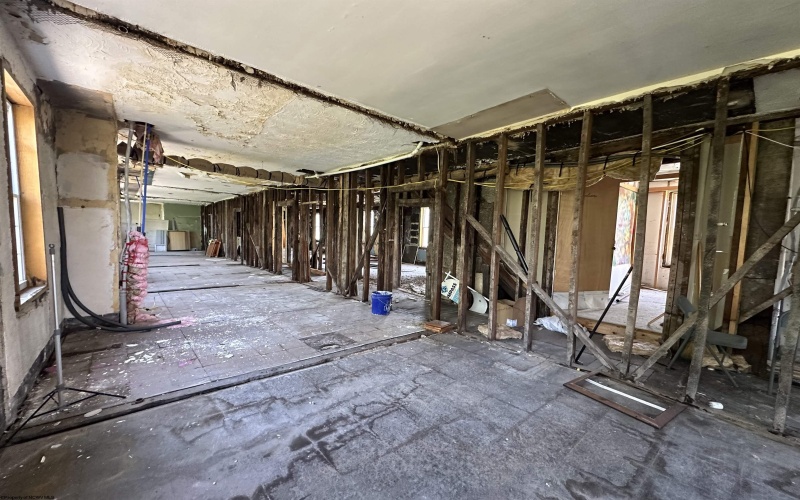 409 Diamond Street, Fairmont, West Virginia 26554, ,Multi-unit/income,For Sale,Diamond,10164314