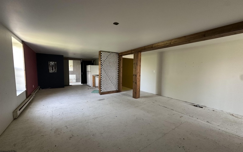 409 Diamond Street, Fairmont, West Virginia 26554, ,Multi-unit/income,For Sale,Diamond,10164314