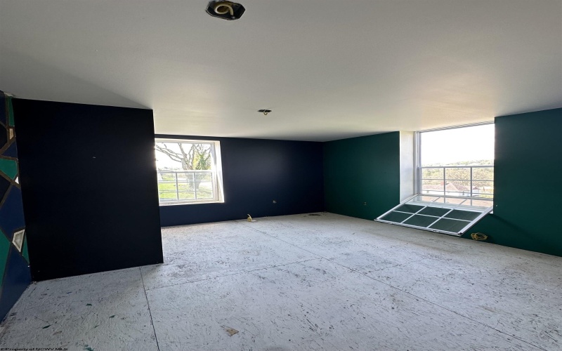 409 Diamond Street, Fairmont, West Virginia 26554, ,Multi-unit/income,For Sale,Diamond,10164314