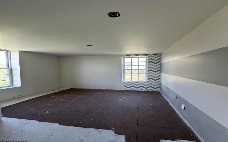 409 Diamond Street, Fairmont, West Virginia 26554, ,Multi-unit/income,For Sale,Diamond,10164314