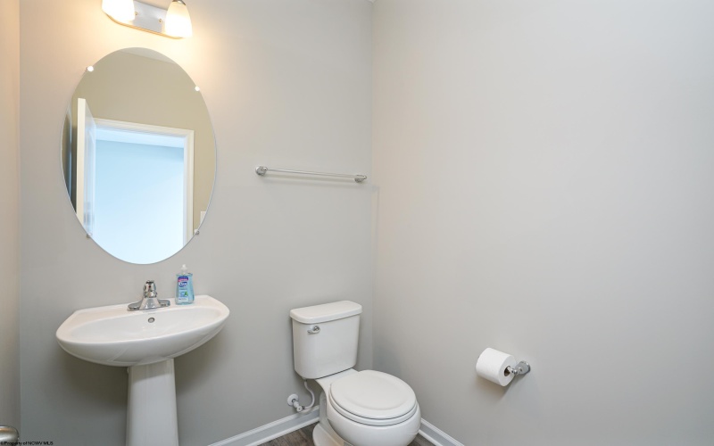 37 Dover Court, Bridgeport, West Virginia 26330, 4 Bedrooms Bedrooms, 7 Rooms Rooms,4 BathroomsBathrooms,Residential Rentals,For Rent,Dover,10164330