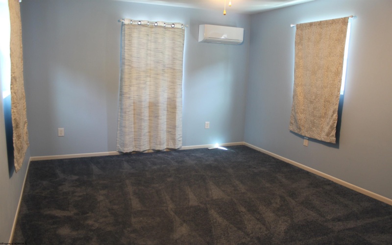 403 Parcoal Road, Webster Springs, West Virginia 26288, 1 Bedroom Bedrooms, 4 Rooms Rooms,1 BathroomBathrooms,Single Family Detached,For Sale,Parcoal,10164340