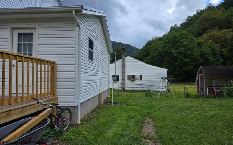 403 Parcoal Road, Webster Springs, West Virginia 26288, 1 Bedroom Bedrooms, 4 Rooms Rooms,1 BathroomBathrooms,Single Family Detached,For Sale,Parcoal,10164340