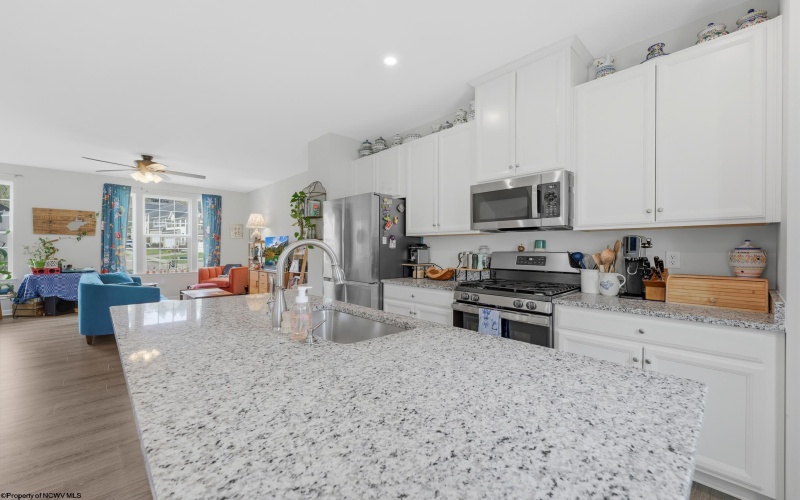 51 Hewstone Court, Morgantown, West Virginia 26505, 3 Bedrooms Bedrooms, 7 Rooms Rooms,2 BathroomsBathrooms,Single Family Attached,For Sale,Hewstone,10164331