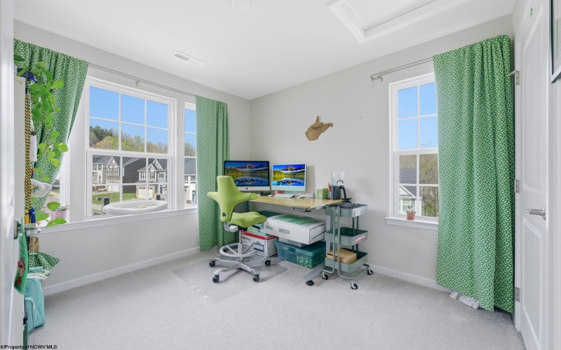 51 Hewstone Court, Morgantown, West Virginia 26505, 3 Bedrooms Bedrooms, 7 Rooms Rooms,2 BathroomsBathrooms,Single Family Attached,For Sale,Hewstone,10164331