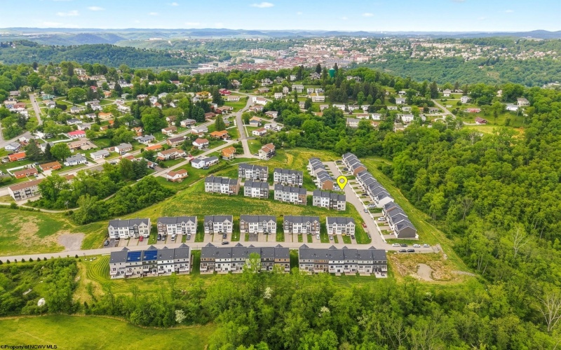 51 Hewstone Court, Morgantown, West Virginia 26505, 3 Bedrooms Bedrooms, 7 Rooms Rooms,2 BathroomsBathrooms,Single Family Attached,For Sale,Hewstone,10164331