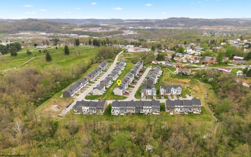 51 Hewstone Court, Morgantown, West Virginia 26505, 3 Bedrooms Bedrooms, 7 Rooms Rooms,2 BathroomsBathrooms,Single Family Attached,For Sale,Hewstone,10164331