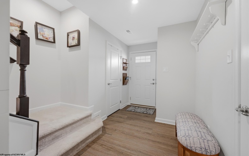 51 Hewstone Court, Morgantown, West Virginia 26505, 3 Bedrooms Bedrooms, 7 Rooms Rooms,2 BathroomsBathrooms,Single Family Attached,For Sale,Hewstone,10164331