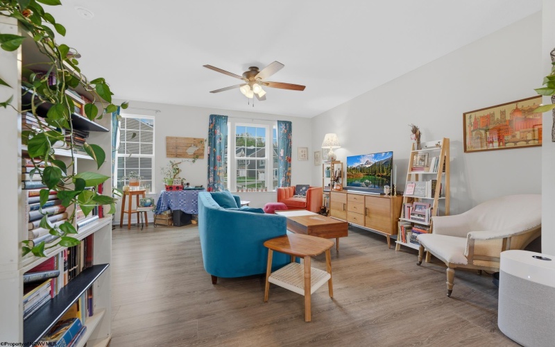 51 Hewstone Court, Morgantown, West Virginia 26505, 3 Bedrooms Bedrooms, 7 Rooms Rooms,2 BathroomsBathrooms,Single Family Attached,For Sale,Hewstone,10164331