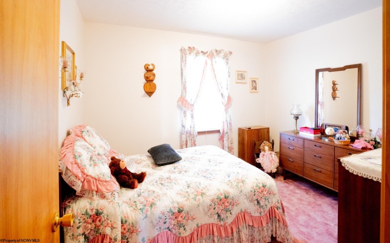 29 Long Run Road, Fairmont, West Virginia 26554, 3 Bedrooms Bedrooms, 8 Rooms Rooms,2 BathroomsBathrooms,Single Family Detached,For Sale,Long Run,10164339