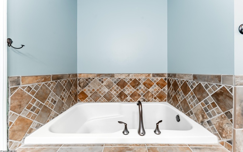 341 Arbogast Lane, Morgantown, West Virginia 26508, 4 Bedrooms Bedrooms, 7 Rooms Rooms,3 BathroomsBathrooms,Single Family Detached,For Sale,Arbogast,10164318