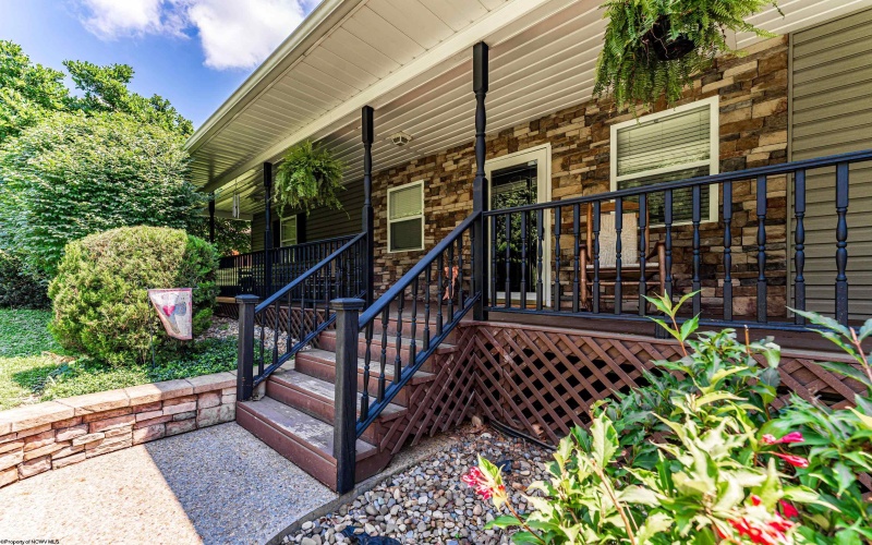 341 Arbogast Lane, Morgantown, West Virginia 26508, 4 Bedrooms Bedrooms, 7 Rooms Rooms,3 BathroomsBathrooms,Single Family Detached,For Sale,Arbogast,10164318