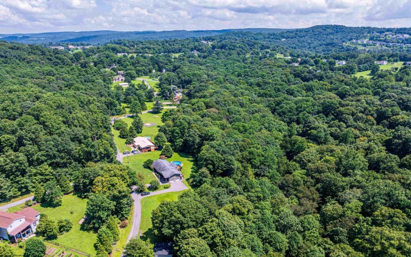 341 Arbogast Lane, Morgantown, West Virginia 26508, 4 Bedrooms Bedrooms, 7 Rooms Rooms,3 BathroomsBathrooms,Single Family Detached,For Sale,Arbogast,10164318