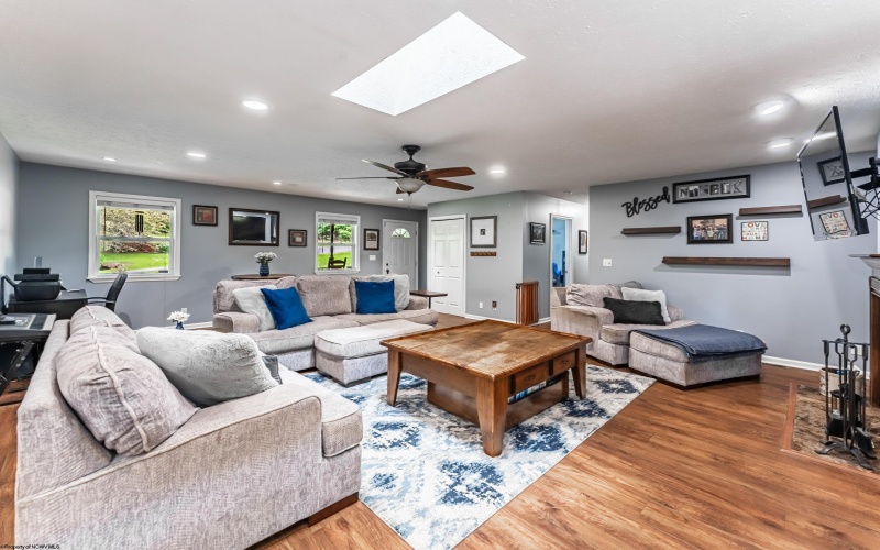 341 Arbogast Lane, Morgantown, West Virginia 26508, 4 Bedrooms Bedrooms, 7 Rooms Rooms,3 BathroomsBathrooms,Single Family Detached,For Sale,Arbogast,10164318