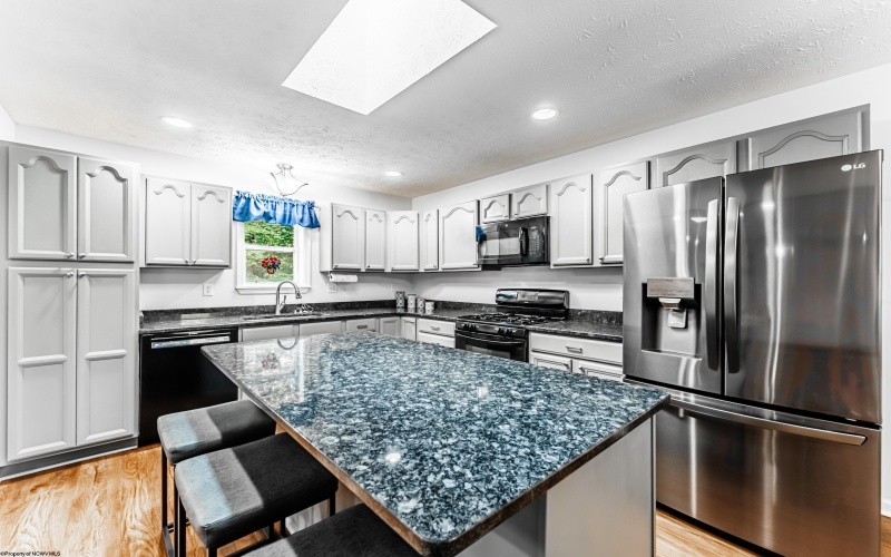 341 Arbogast Lane, Morgantown, West Virginia 26508, 4 Bedrooms Bedrooms, 7 Rooms Rooms,3 BathroomsBathrooms,Single Family Detached,For Sale,Arbogast,10164318