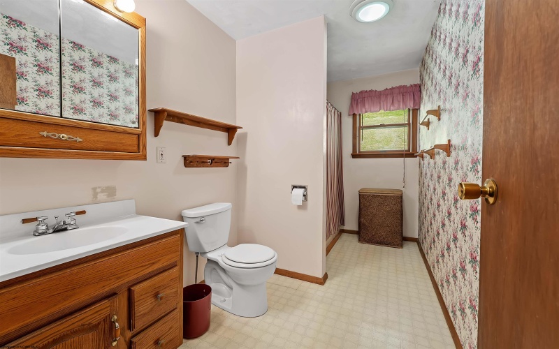 761 Zeb Haught Road, Wadestown, West Virginia 26590, 3 Bedrooms Bedrooms, 8 Rooms Rooms,1 BathroomBathrooms,Single Family Detached,For Sale,Zeb Haught,10164317