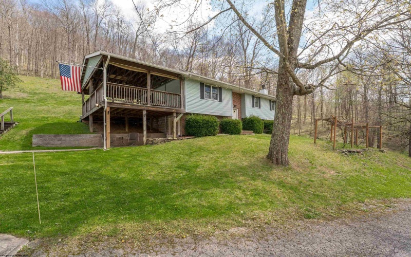 761 Zeb Haught Road, Wadestown, West Virginia 26590, 3 Bedrooms Bedrooms, 8 Rooms Rooms,1 BathroomBathrooms,Single Family Detached,For Sale,Zeb Haught,10164317