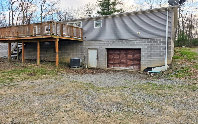 673 Pond Road, Morgantown, West Virginia 26508, 4 Bedrooms Bedrooms, 9 Rooms Rooms,2 BathroomsBathrooms,Single Family Detached,For Sale,Pond,10164310