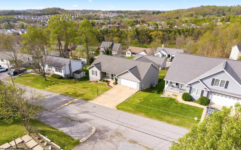 191 Eastgate Drive, Morgantown, West Virginia 26508, 4 Bedrooms Bedrooms, 8 Rooms Rooms,3 BathroomsBathrooms,Single Family Detached,For Sale,Eastgate,10164311