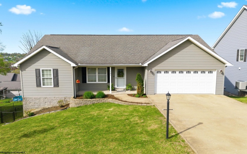 191 Eastgate Drive, Morgantown, West Virginia 26508, 4 Bedrooms Bedrooms, 8 Rooms Rooms,3 BathroomsBathrooms,Single Family Detached,For Sale,Eastgate,10164311