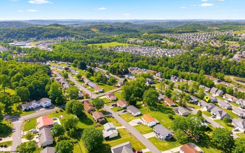 191 Eastgate Drive, Morgantown, West Virginia 26508, 4 Bedrooms Bedrooms, 8 Rooms Rooms,3 BathroomsBathrooms,Single Family Detached,For Sale,Eastgate,10164311