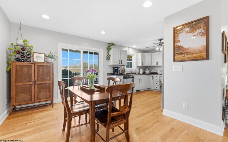 191 Eastgate Drive, Morgantown, West Virginia 26508, 4 Bedrooms Bedrooms, 8 Rooms Rooms,3 BathroomsBathrooms,Single Family Detached,For Sale,Eastgate,10164311