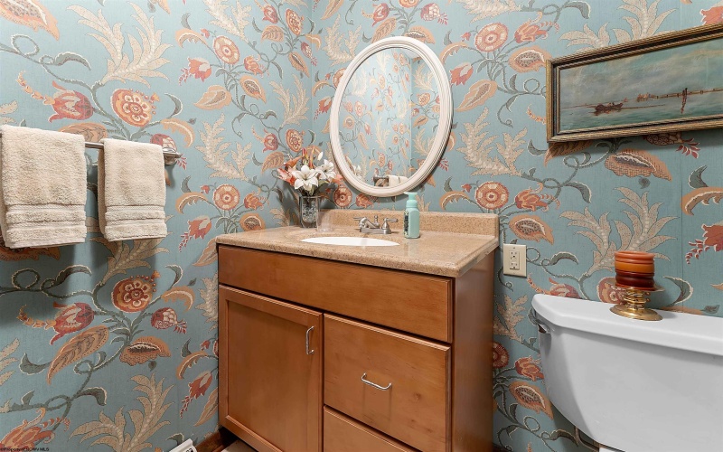 173 Poplar Drive, Morgantown, West Virginia 26505, 4 Bedrooms Bedrooms, 10 Rooms Rooms,3 BathroomsBathrooms,Single Family Detached,For Sale,Poplar,10164334