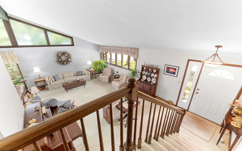 173 Poplar Drive, Morgantown, West Virginia 26505, 4 Bedrooms Bedrooms, 10 Rooms Rooms,3 BathroomsBathrooms,Single Family Detached,For Sale,Poplar,10164334