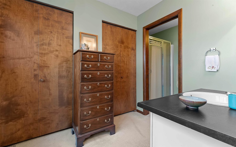 173 Poplar Drive, Morgantown, West Virginia 26505, 4 Bedrooms Bedrooms, 10 Rooms Rooms,3 BathroomsBathrooms,Single Family Detached,For Sale,Poplar,10164334