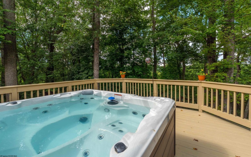 173 Poplar Drive, Morgantown, West Virginia 26505, 4 Bedrooms Bedrooms, 10 Rooms Rooms,3 BathroomsBathrooms,Single Family Detached,For Sale,Poplar,10164334