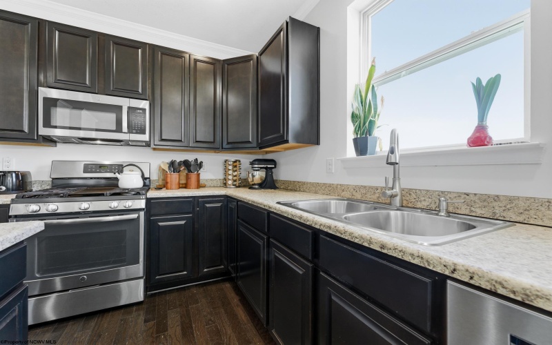 10 Summers Ridge Road, Morgantown, West Virginia 26508, 4 Bedrooms Bedrooms, 7 Rooms Rooms,2 BathroomsBathrooms,Single Family Detached,For Sale,Summers Ridge,10164319