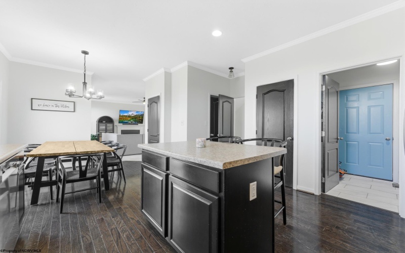 10 Summers Ridge Road, Morgantown, West Virginia 26508, 4 Bedrooms Bedrooms, 7 Rooms Rooms,2 BathroomsBathrooms,Single Family Detached,For Sale,Summers Ridge,10164319