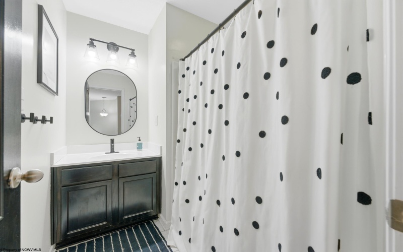 10 Summers Ridge Road, Morgantown, West Virginia 26508, 4 Bedrooms Bedrooms, 7 Rooms Rooms,2 BathroomsBathrooms,Single Family Detached,For Sale,Summers Ridge,10164319