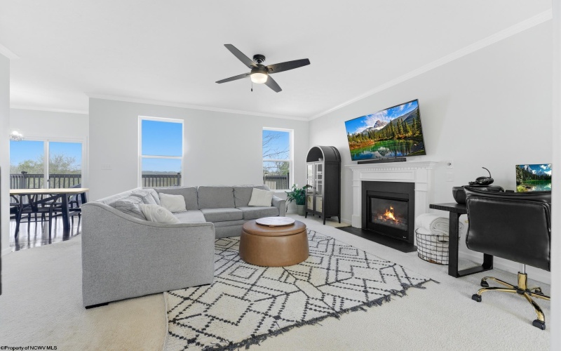 10 Summers Ridge Road, Morgantown, West Virginia 26508, 4 Bedrooms Bedrooms, 7 Rooms Rooms,2 BathroomsBathrooms,Single Family Detached,For Sale,Summers Ridge,10164319