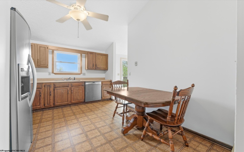 97 Bowlby Hill Road, Morgantown, West Virginia 26501, 3 Bedrooms Bedrooms, 6 Rooms Rooms,2 BathroomsBathrooms,Single Family Detached,For Sale,Bowlby Hill,10164327