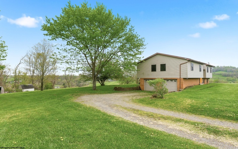 97 Bowlby Hill Road, Morgantown, West Virginia 26501, 3 Bedrooms Bedrooms, 6 Rooms Rooms,2 BathroomsBathrooms,Single Family Detached,For Sale,Bowlby Hill,10164327