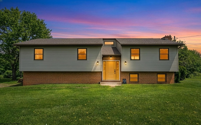 97 Bowlby Hill Road, Morgantown, West Virginia 26501, 3 Bedrooms Bedrooms, 6 Rooms Rooms,2 BathroomsBathrooms,Single Family Detached,For Sale,Bowlby Hill,10164327