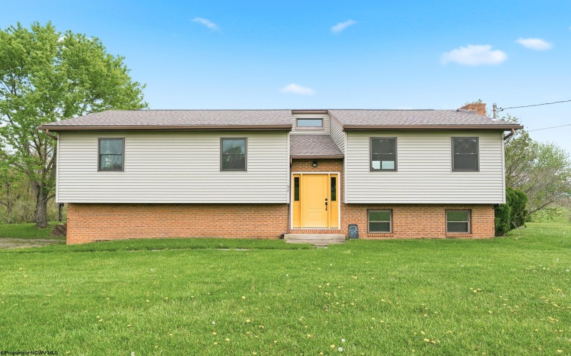 97 Bowlby Hill Road, Morgantown, West Virginia 26501, 3 Bedrooms Bedrooms, 6 Rooms Rooms,2 BathroomsBathrooms,Single Family Detached,For Sale,Bowlby Hill,10164327